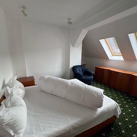 Hotel Iadolina Stâna de Vale Esterno foto