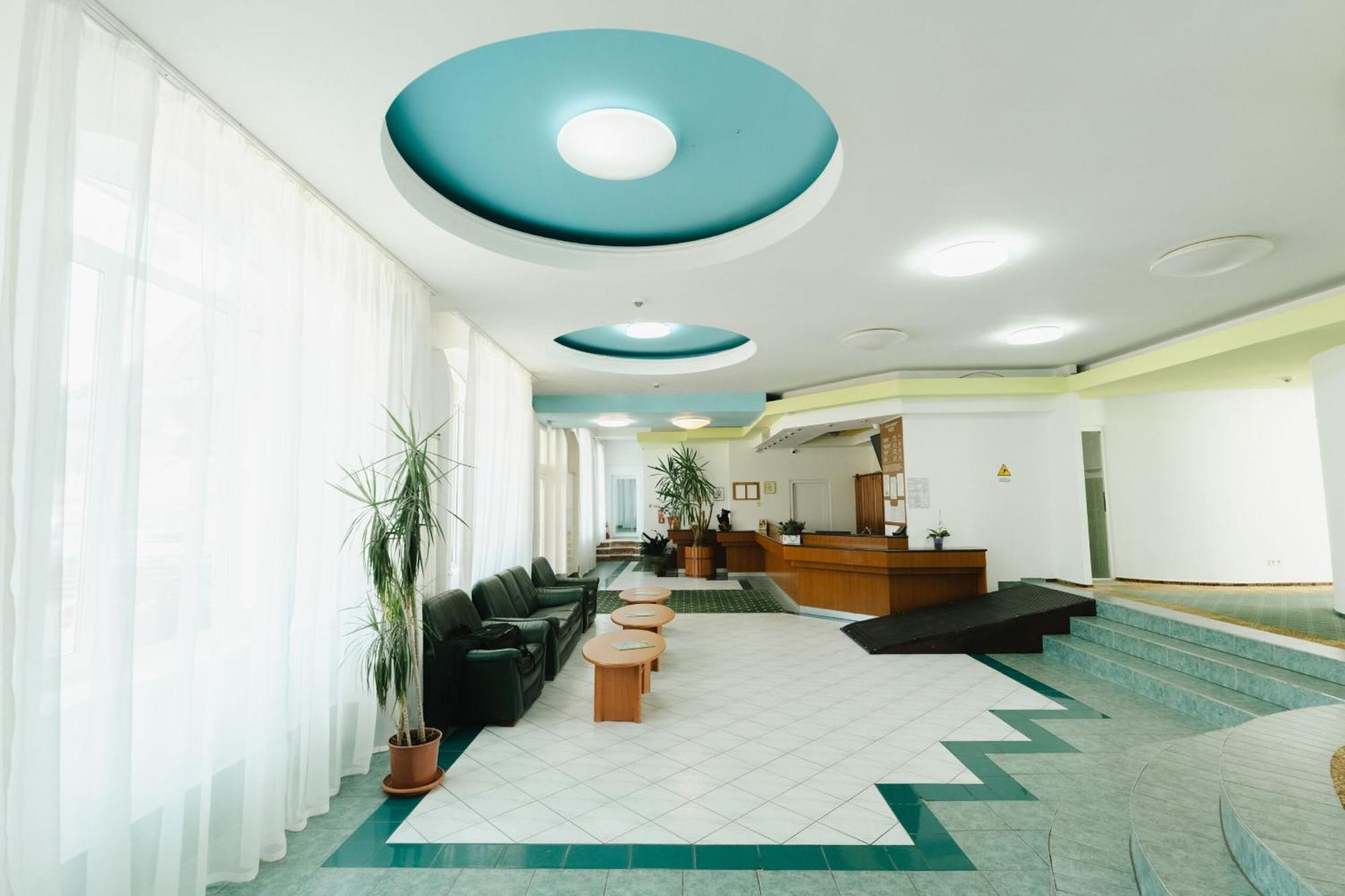 Hotel Iadolina Stâna de Vale Esterno foto