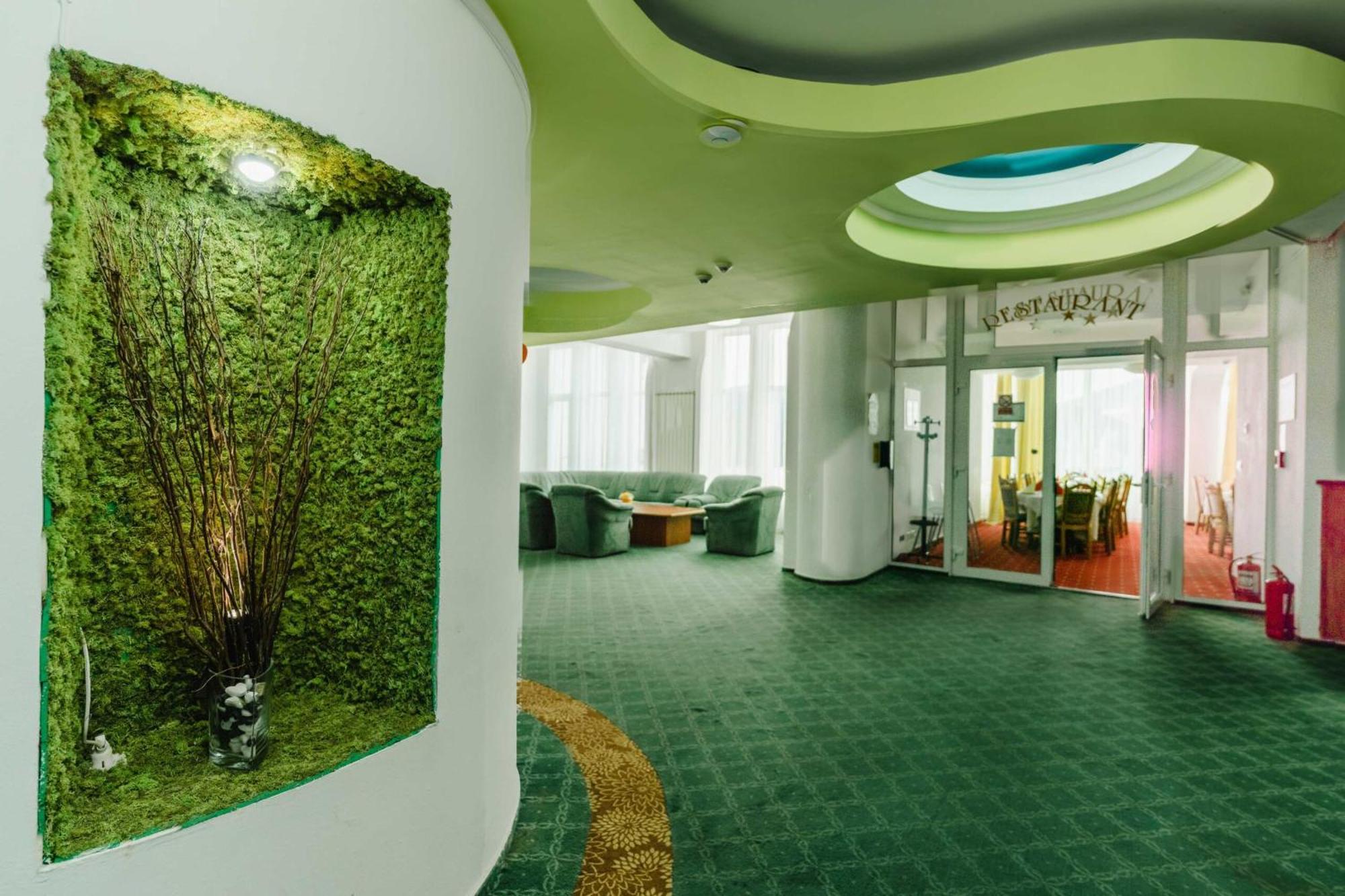 Hotel Iadolina Stâna de Vale Esterno foto