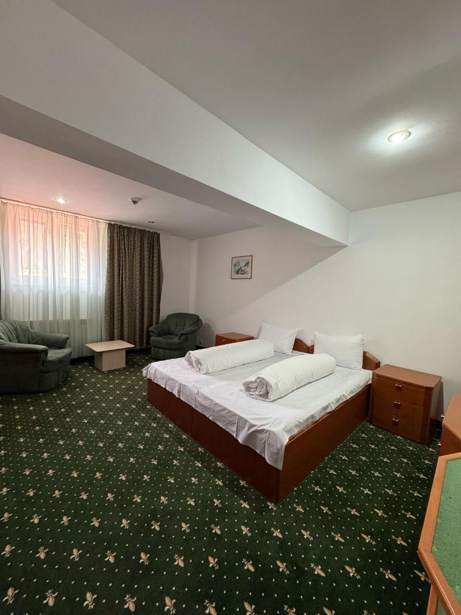 Hotel Iadolina Stâna de Vale Esterno foto