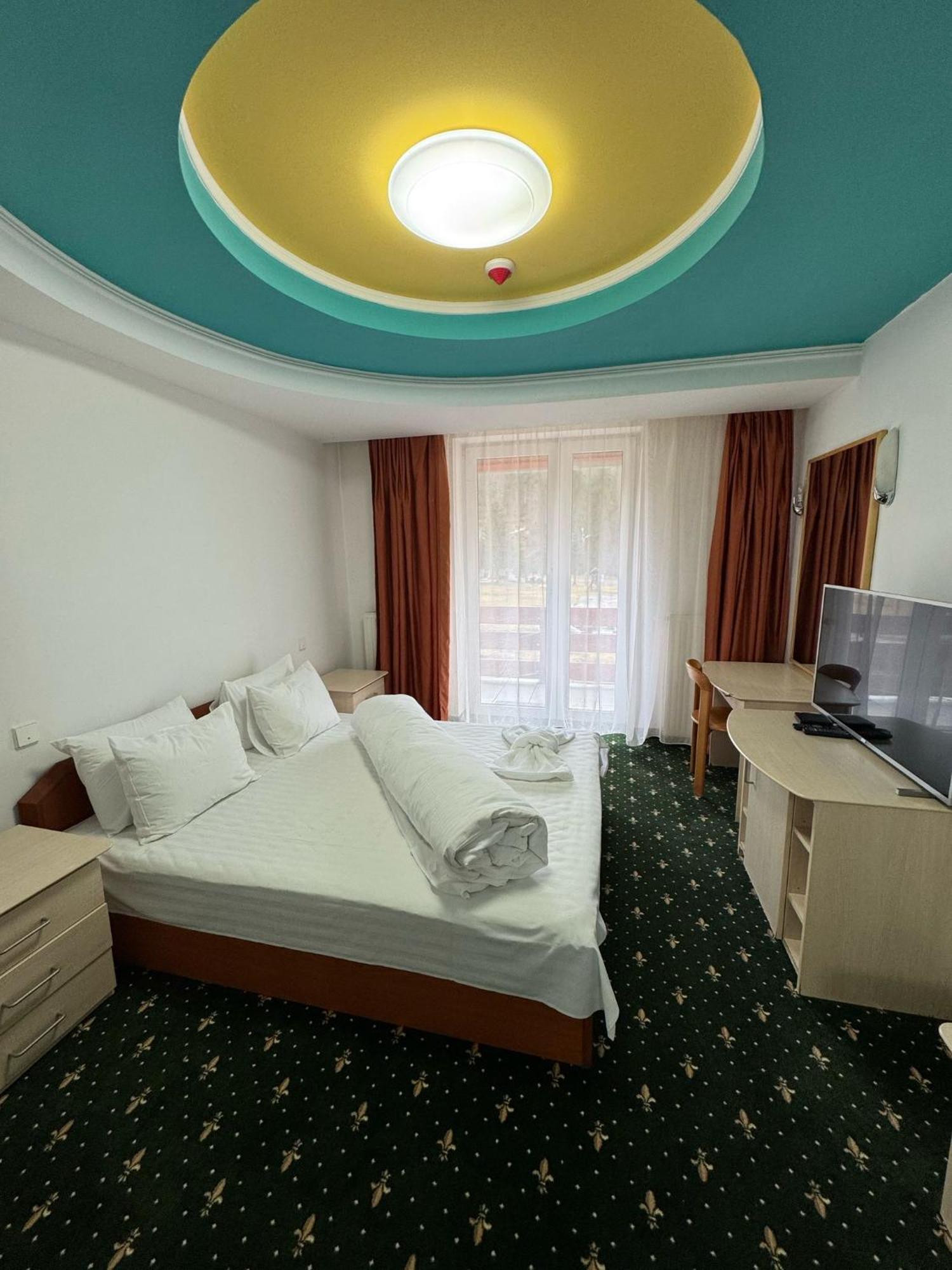 Hotel Iadolina Stâna de Vale Esterno foto