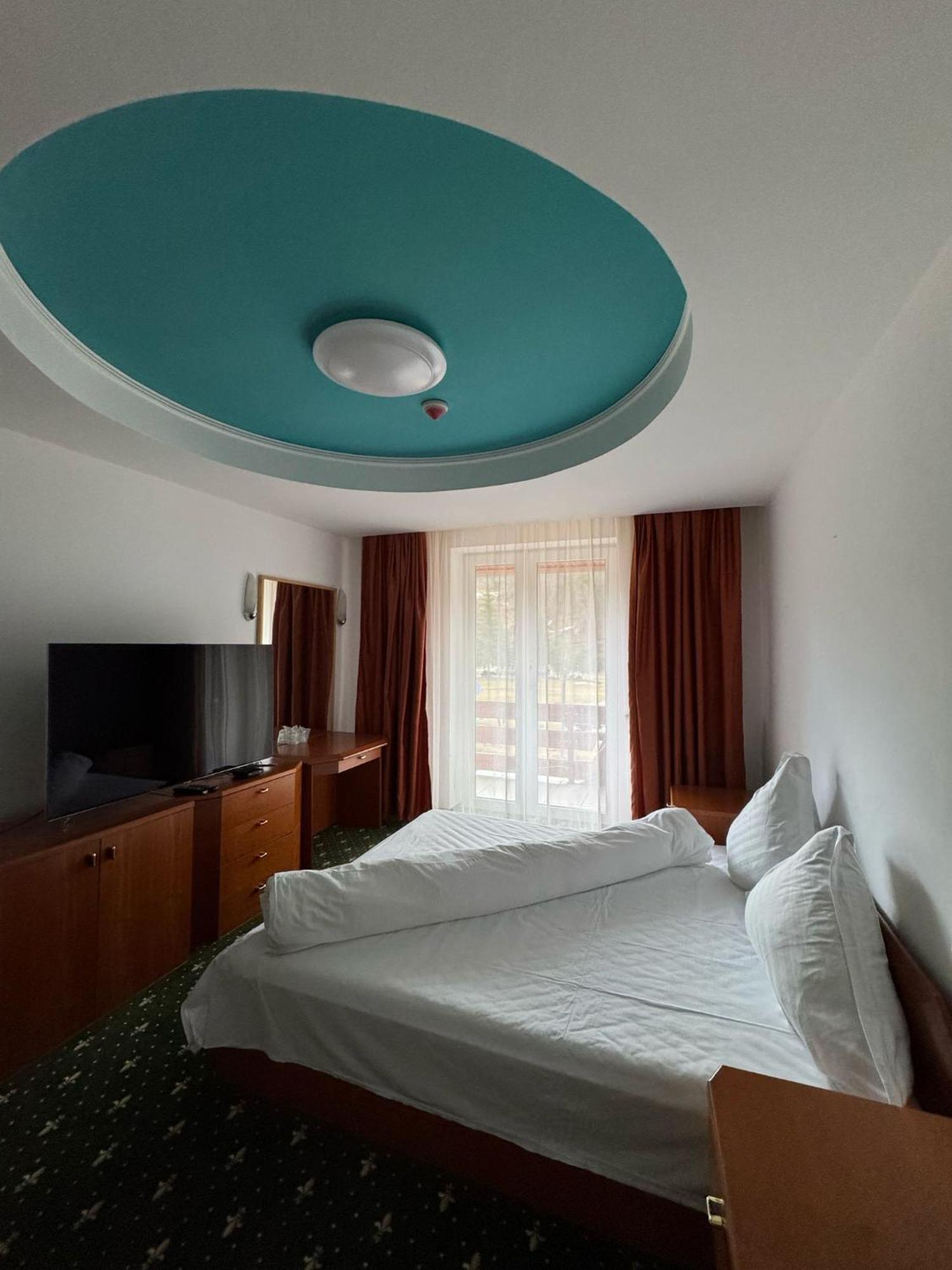 Hotel Iadolina Stâna de Vale Esterno foto